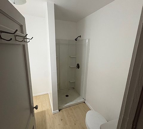 5th image of 4231 Scott Ave Unit 2