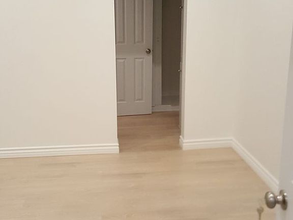 3rd image of 1132 S Oakhurst Dr #77
