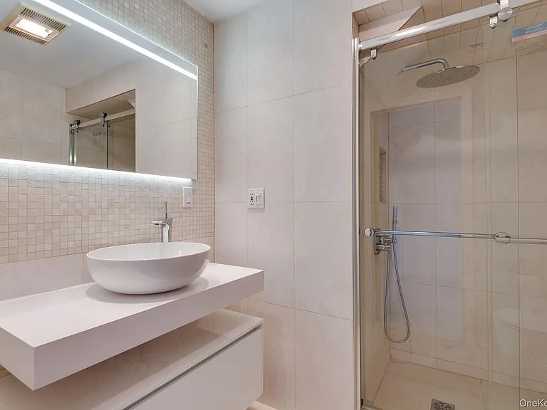 10 Beach Hill Dr — Photo 32