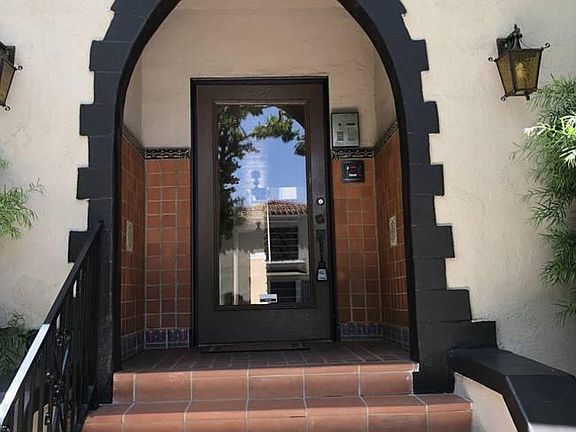 2nd image of 427 S Oakhurst Dr APT 1