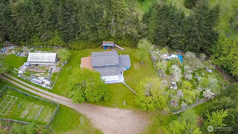 2nd image of 89 Slab Camp Road