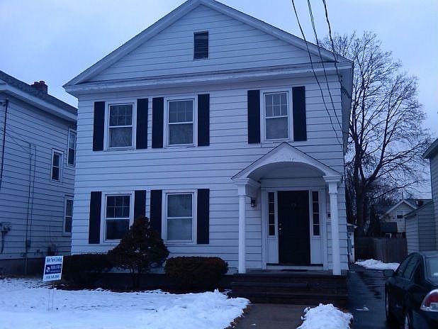 2nd image of 95 Clermont St
