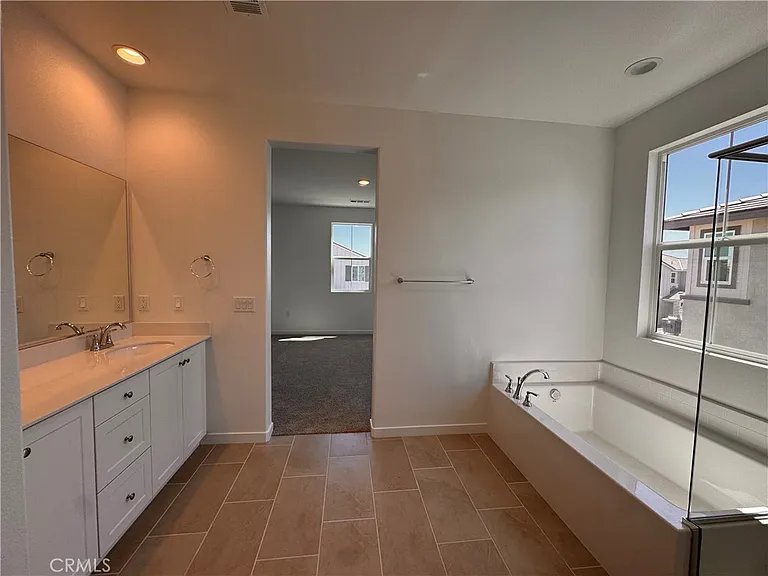 16512 Botanical Ln — Photo 8