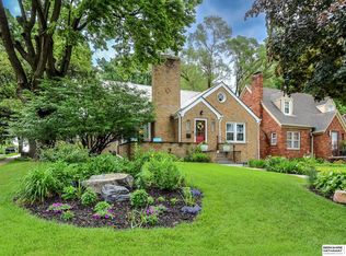 1721 N 49th St, Omaha, NE 68104