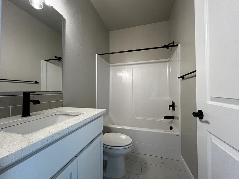 3902 Barbera St — Photo 11