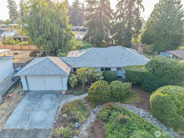 23427 28th Avenue S, Des Moines, WA 98198
