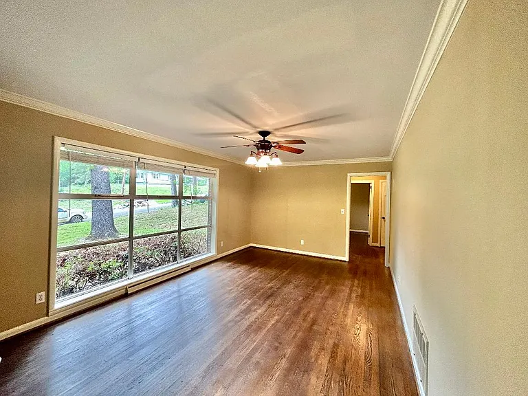 1229 Frances St — Photo 3