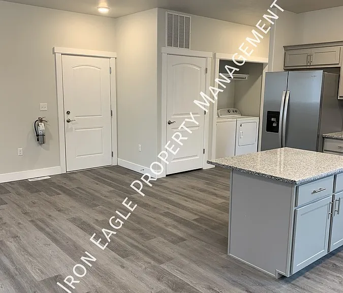 523 Borah Ave W #2 — Photo 3