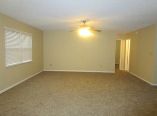 804 Canary Creek Dr, Franklin, IN 46131