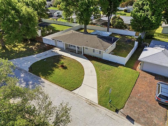 2nd image of 1817 HUNT LANE