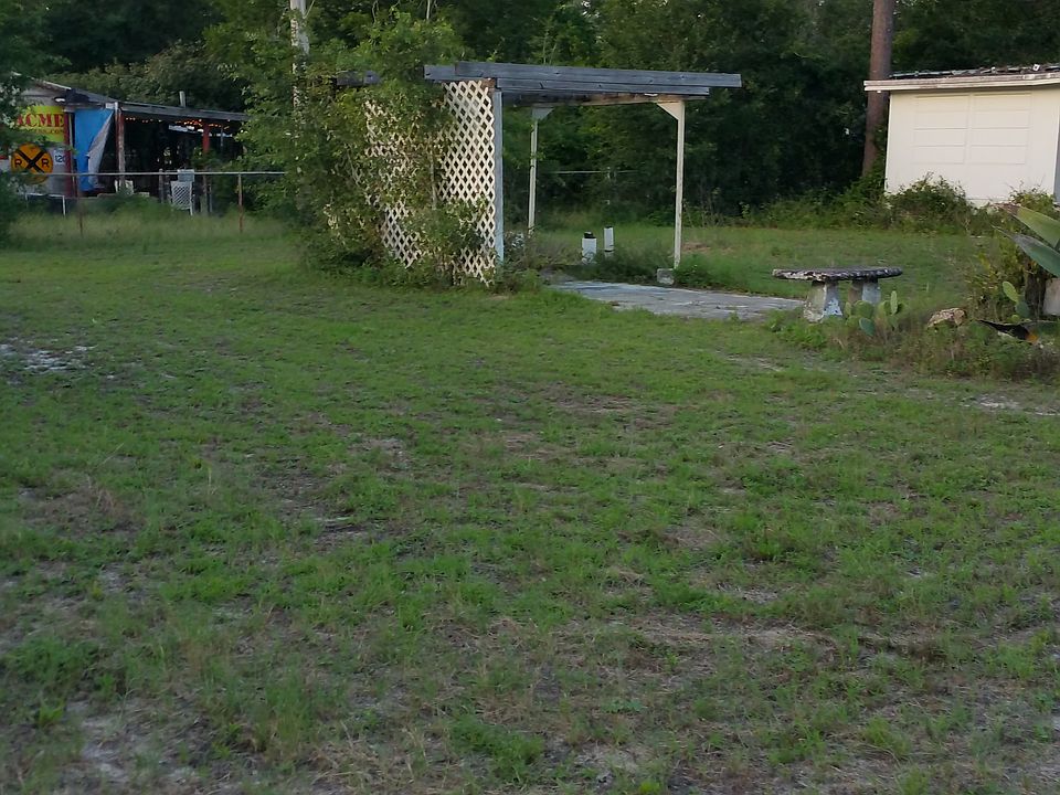 1st image of 2120 W 28th Ct