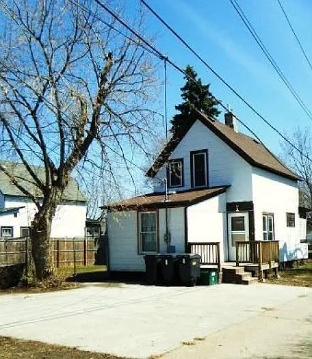 **PORCH & PARKING**