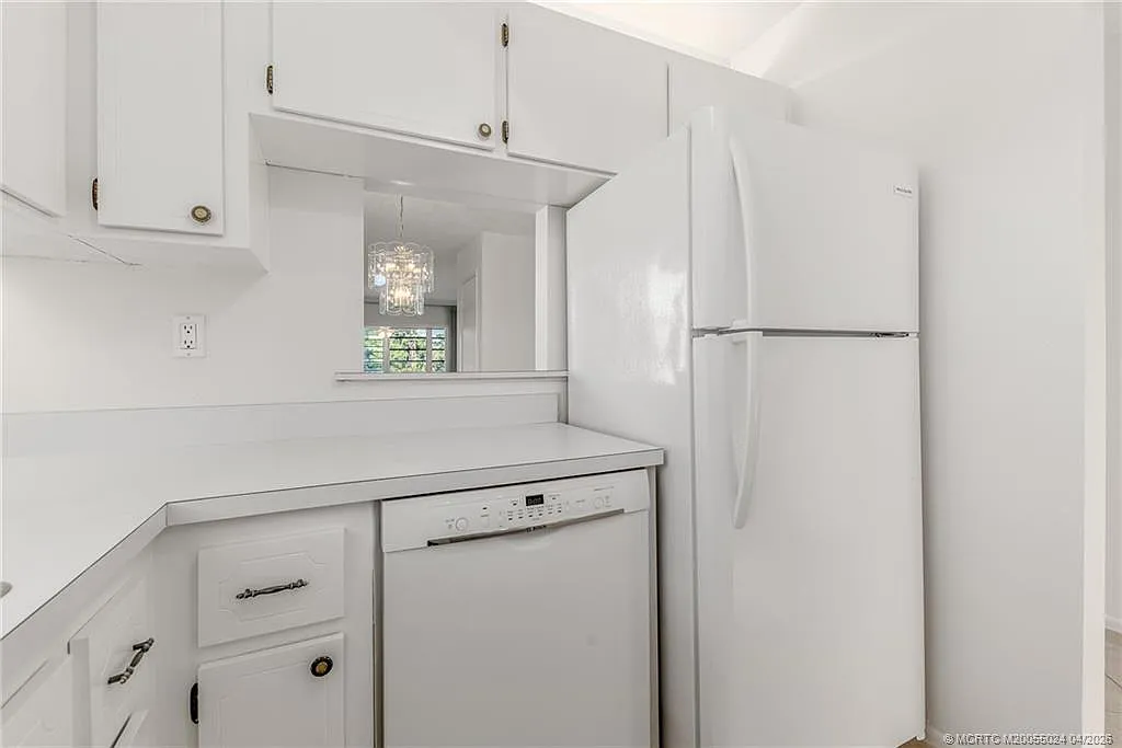 2 bed, 2.0 bath, 1014 sqft, $1,750 — Photo 4