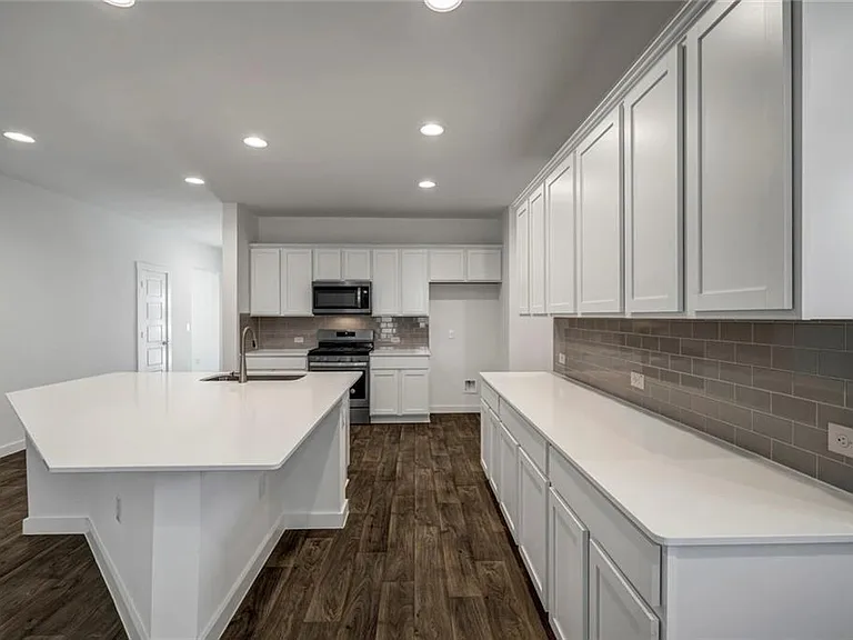 14307 Macquarie Dr — Photo 7