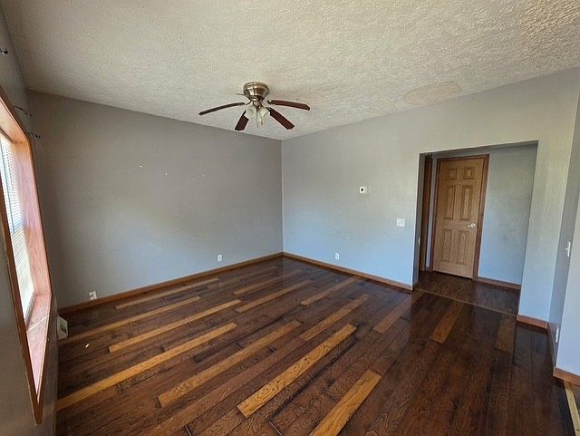 1st image of 302 S River Rd #4