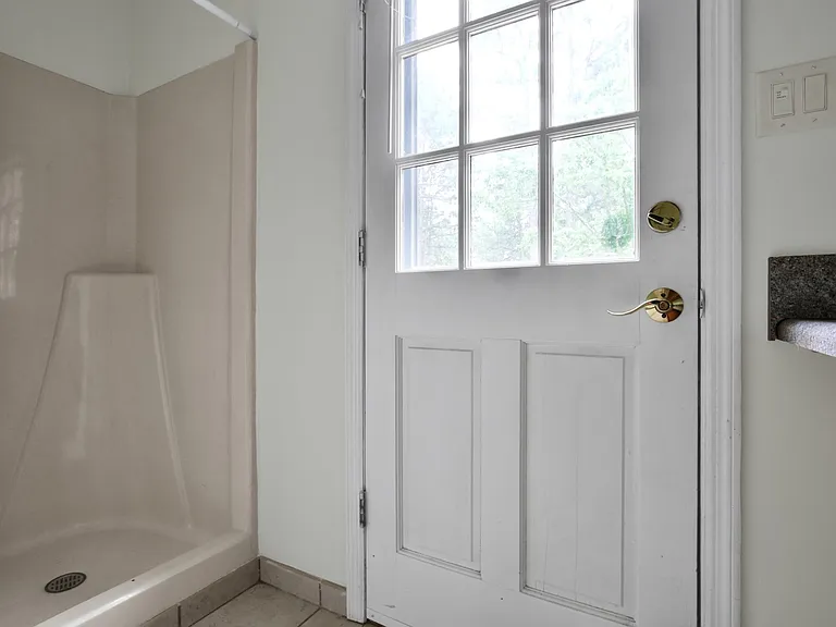 853 Foxcroft Dr — Photo 24