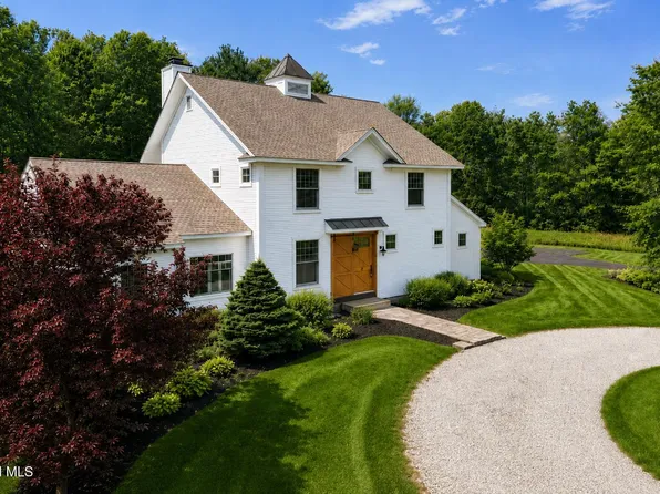 13 Saratoga Farm Road, Malta, NY 12020