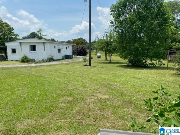 2915 Corner Rd, Warrior, AL 35180