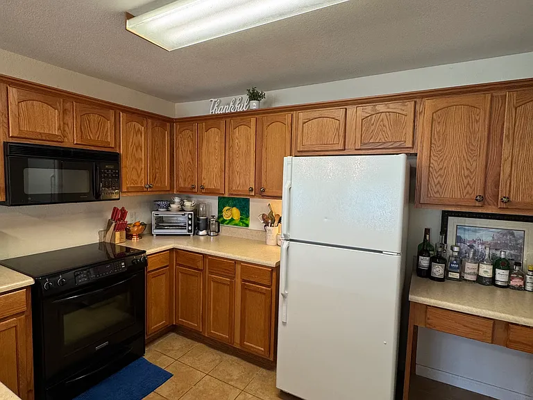 571 Riverview Dr #1202 — Photo 9