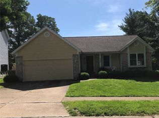 206 Westridge Parc Ln, Ballwin, MO 63021