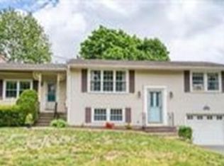 139 Loomis Dr, Chicopee, MA 01020