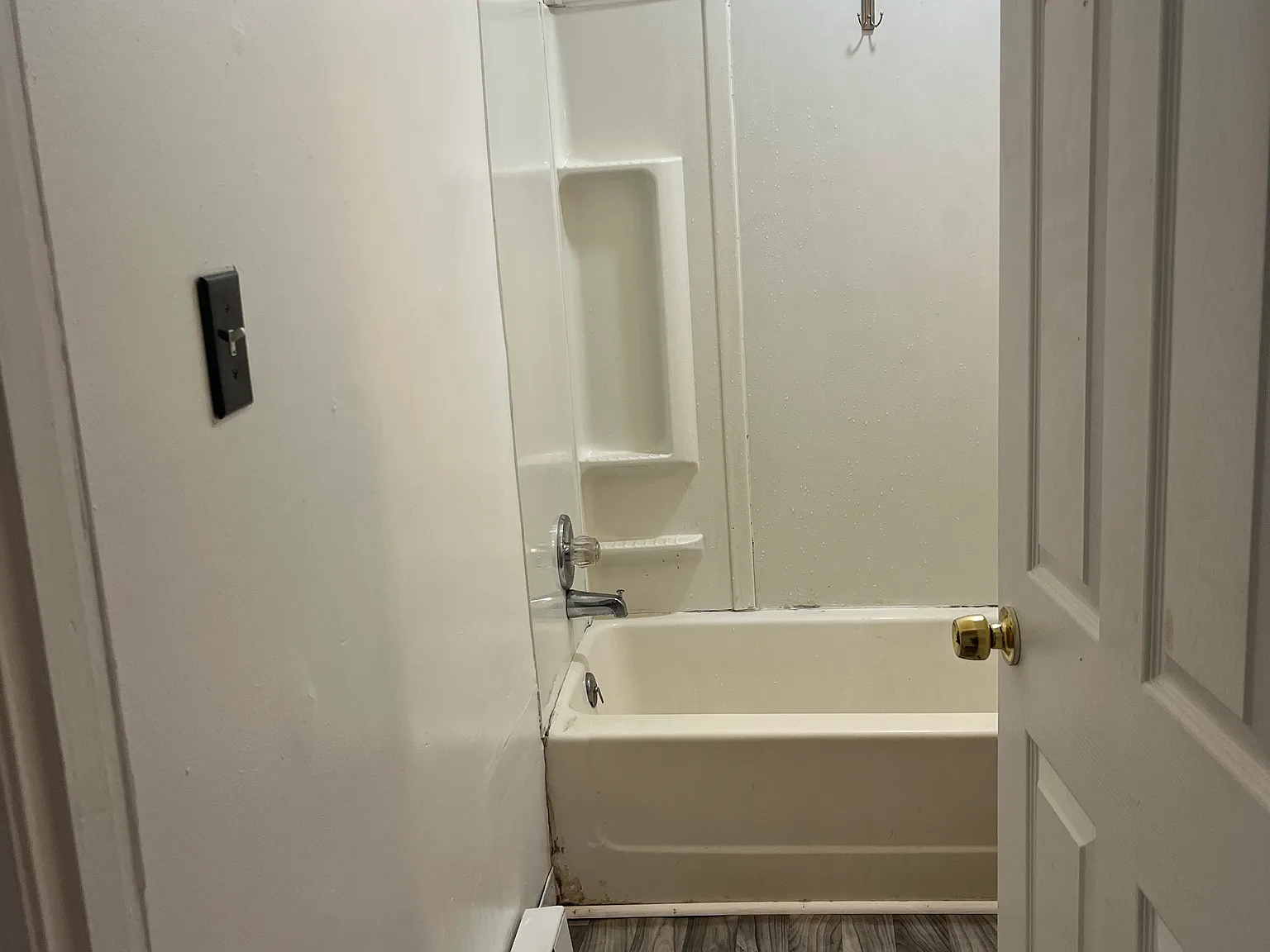 2 bed, $1,275 — Photo 2