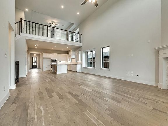 3rd image of 1818 Temperance Way