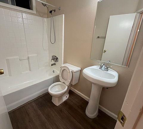 4th image of 336 E 19th St APT C