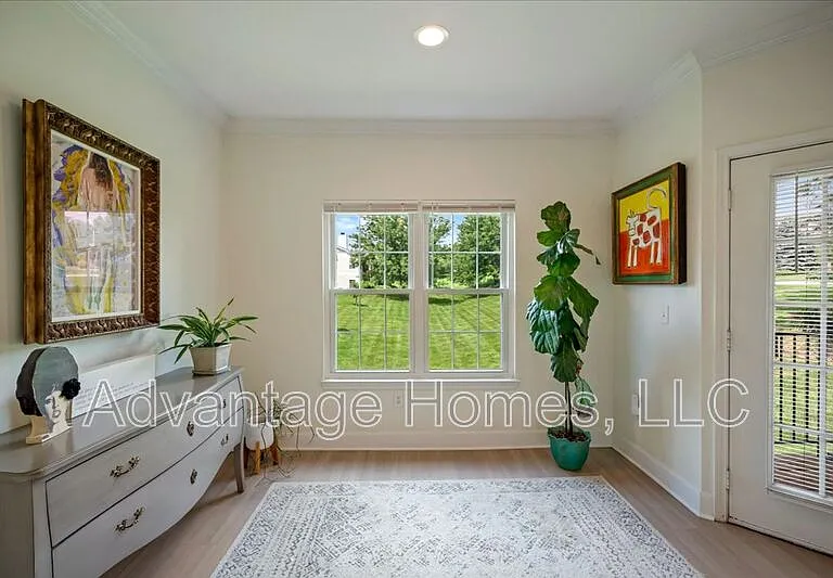 11610 Tomahawk Creek Pkwy #I — Photo 13