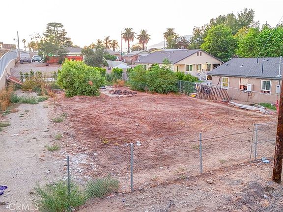 3rd image of 10176 Vine St #1