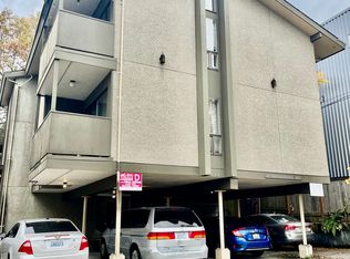 1311 N 49th St APT 2, Seattle, WA 98103