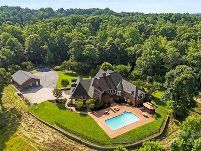929 Blacksnake Rd, Stanley, NC, 28164