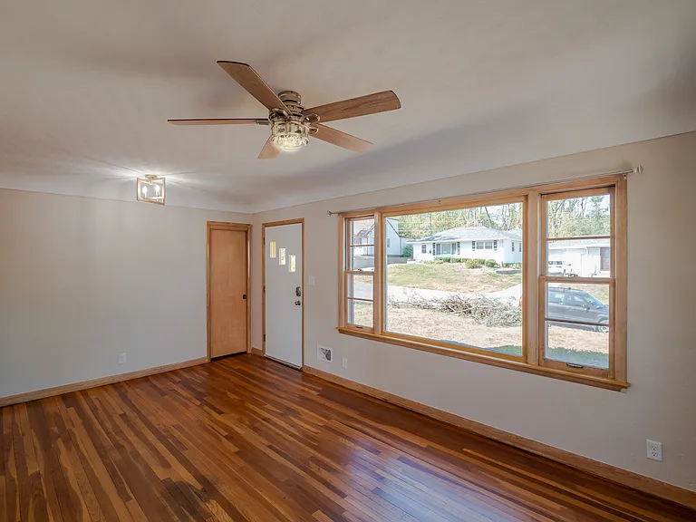 2750 Dalewood Ave SE — Photo 7