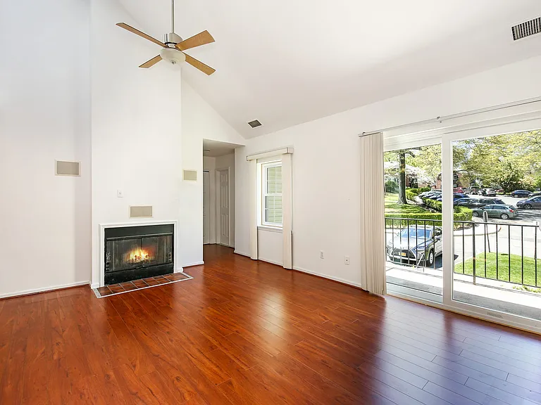 599 Midland Ave #2-5 — Photo 11