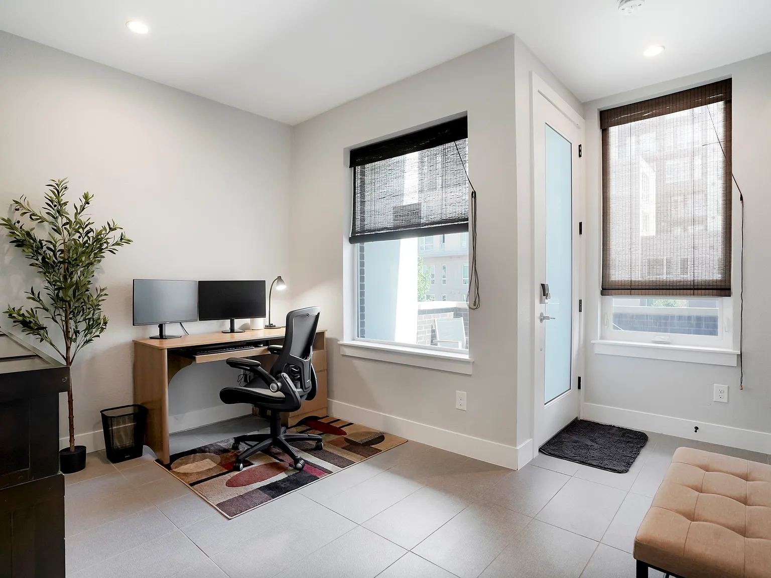 3 bed, 1500 sqft, $4,200 — Photo 3