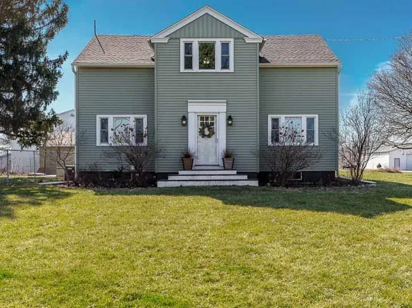 3182 Rockton Rd, Rockton, IL 61072