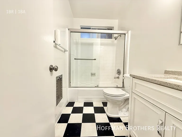 1237 Amherst Ave #1 — Photo 6