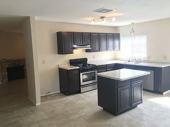 4th image of 12915 Parton Ln