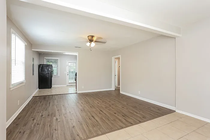 980 McTyre Ct — Photo 4