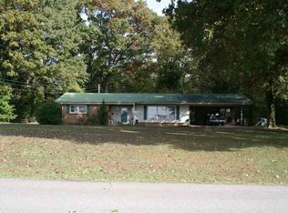2424 Crawford School Rd, Decaturville, TN 38329