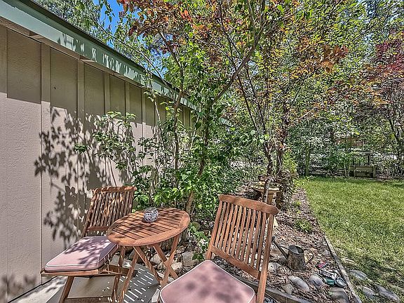 5th image of 2581 Pinter Ave