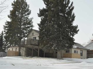216 E Maple St, Rawlins, WY 82301