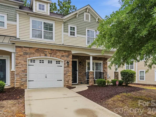 4613 Craigmoss Ln, Charlotte, NC 28278