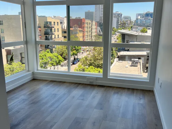 Kettner Crossing Senior (62+) Apartments