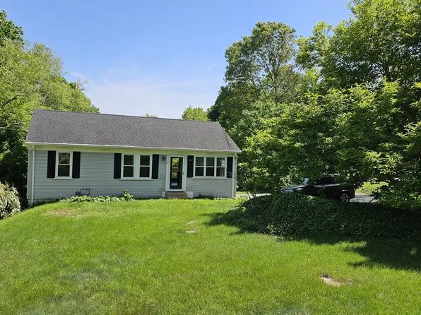 31 Pawcatuck Avenue, Stonington, CT 06379