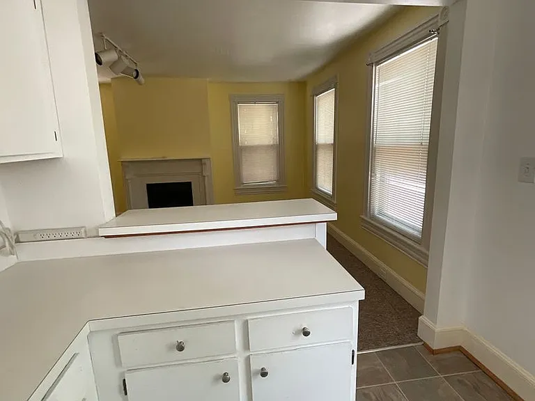 436 Court St #4 — Photo 7