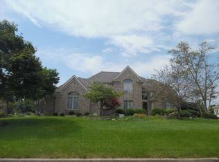 1702 Whittingham Ln, Fort Wayne, IN 46814