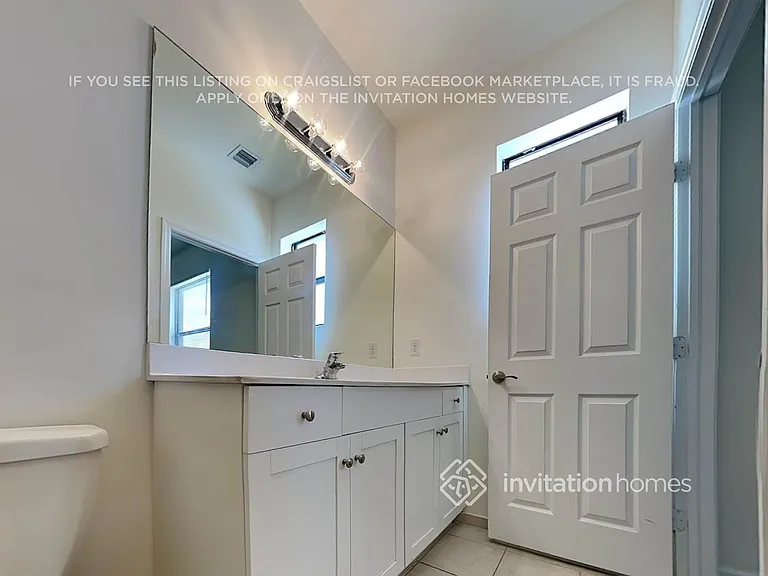 10554 W 33rd Way — Photo 16