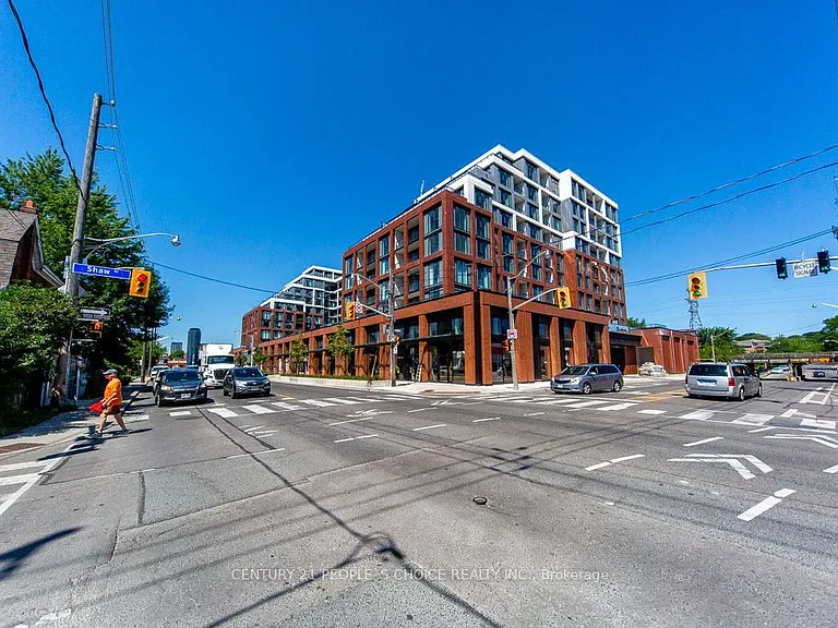 858 Dupont St #Penthouse 32 — Photo 13