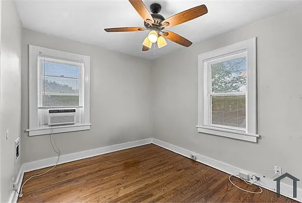 6748 Crest Ave #2E — Photo 8